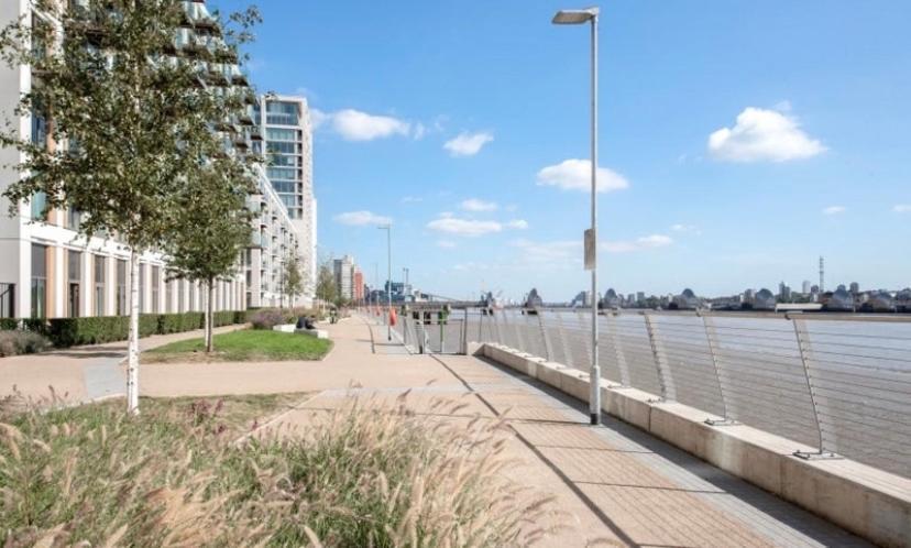 Large Double Room Overlooking The Thames London Eksteriør bilde